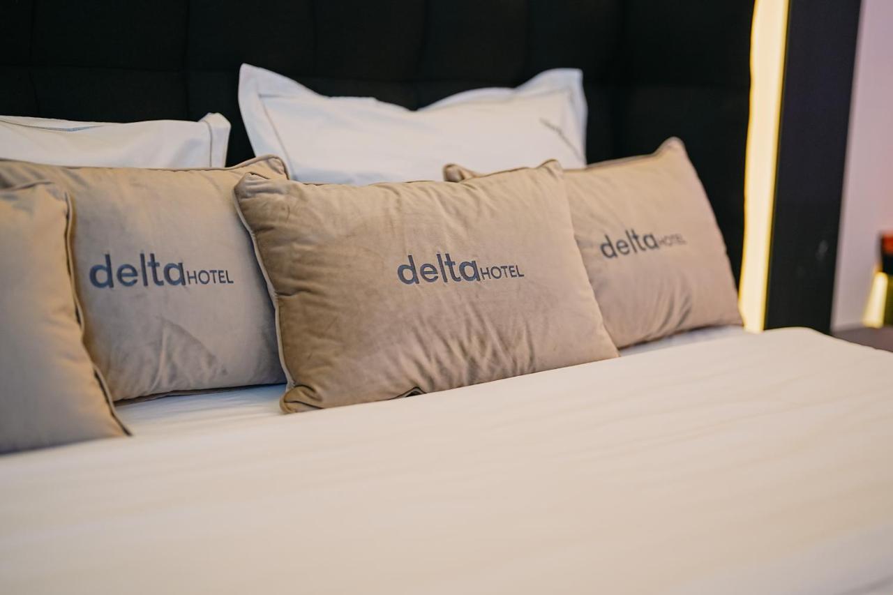 Hotel Delta Premium Durrës Exteriör bild