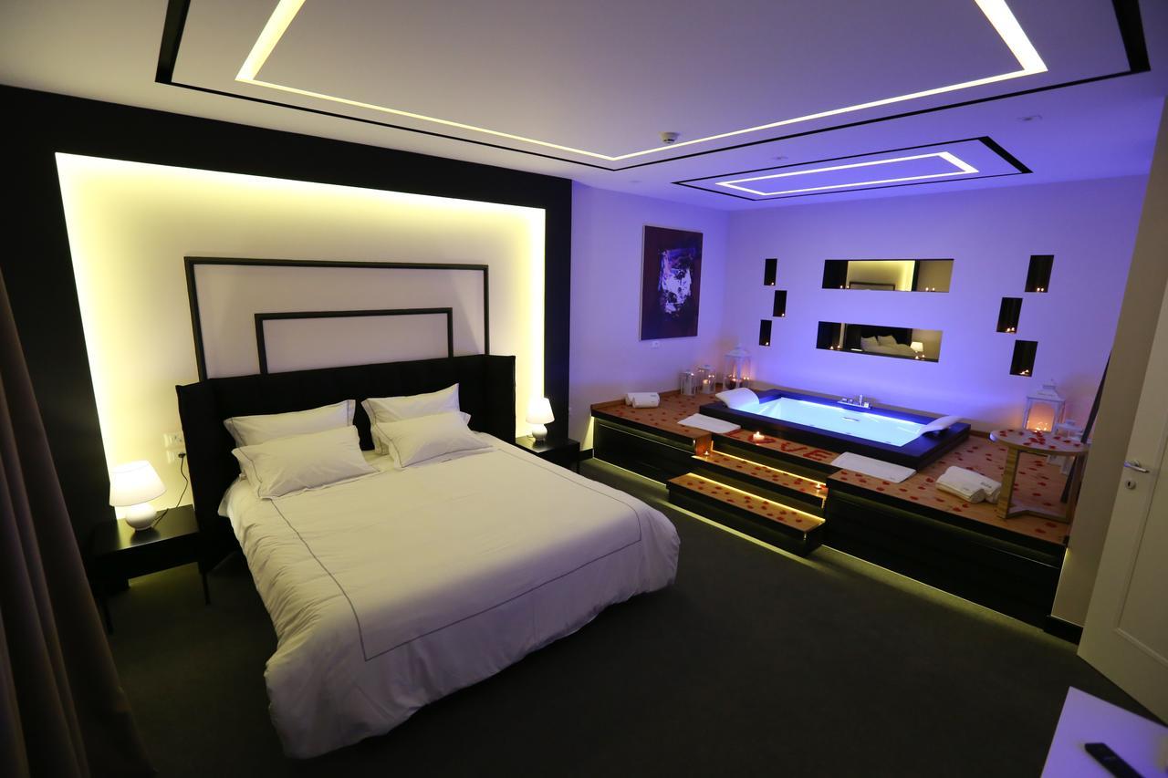 Hotel Delta Premium Durrës Exteriör bild