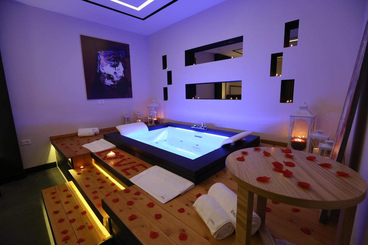 Hotel Delta Premium Durrës Exteriör bild